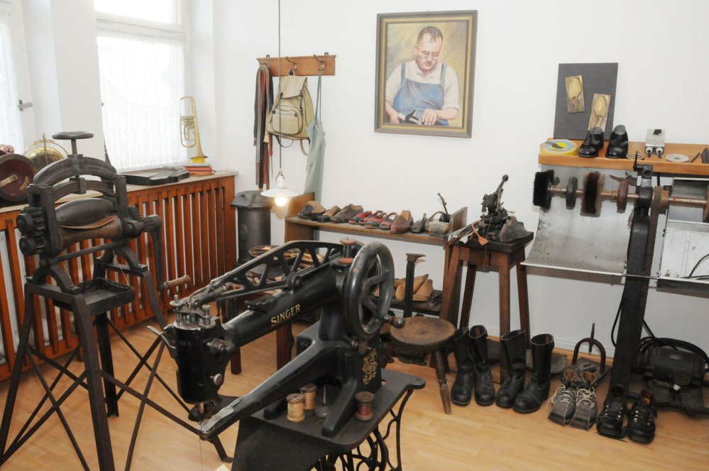 webHeimatstube-Hassel-Schuhmacherei---Foto-D-Wirth-DSC_2833